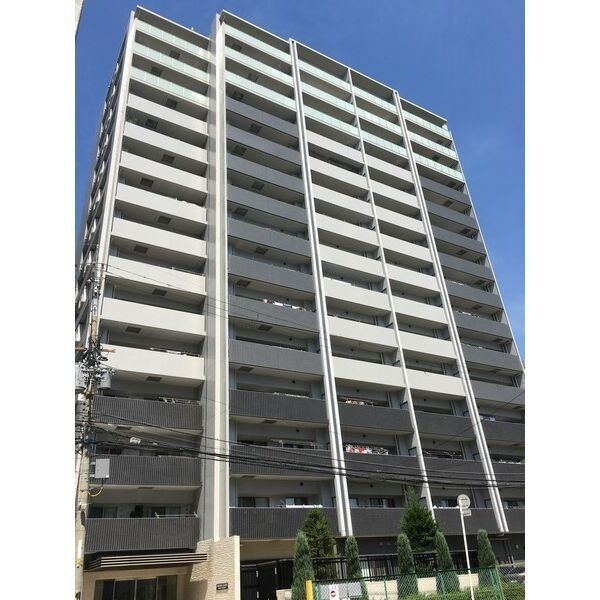 クリスタルグランツ江坂広芝町の外観画像