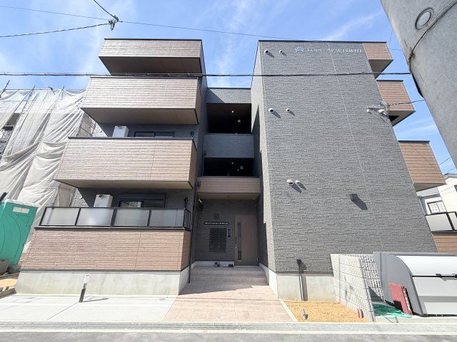 Louis Apartment 豊中蛍池 イーストの外観画像