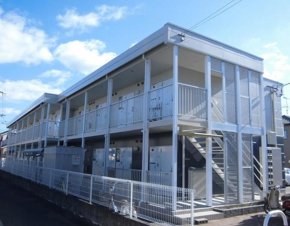 レオパレスシャルマンSAKAMOTOの外観画像