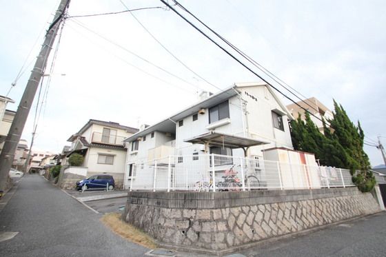 ドミール柳ケ丘の外観画像