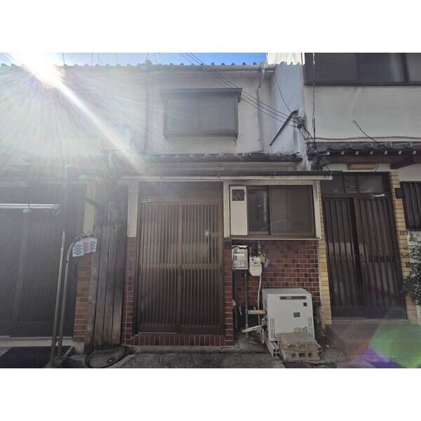 大黒町3丁目借家の外観画像