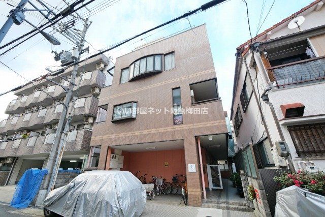 マンションパインハウスの外観画像