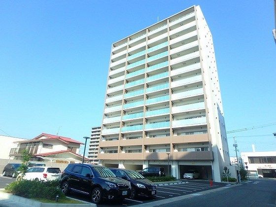 ポレスター西古松レジデンスの外観画像