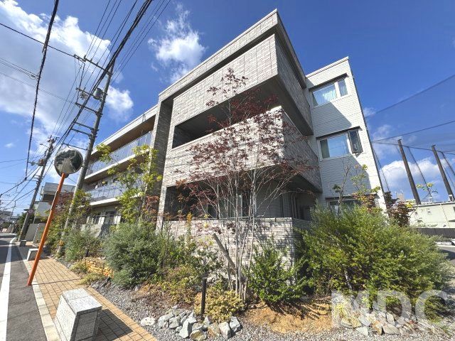 プレミアスの外観画像