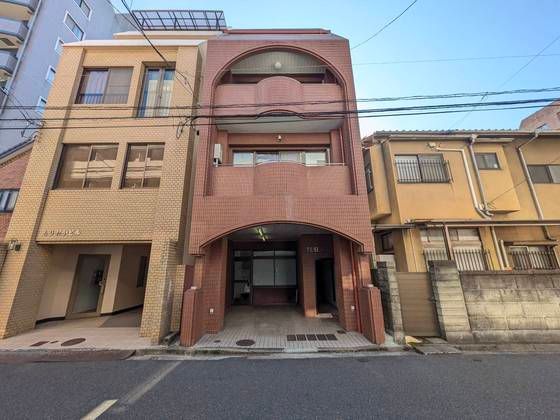 テスラービルの外観画像