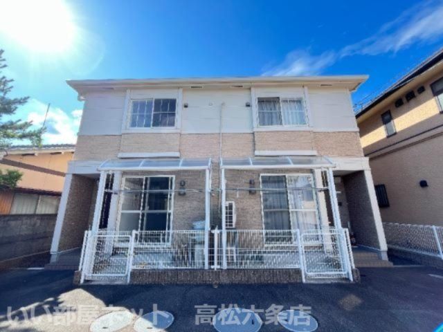 アジュールの外観画像
