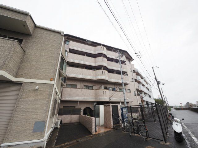 ベルジュネスの外観画像