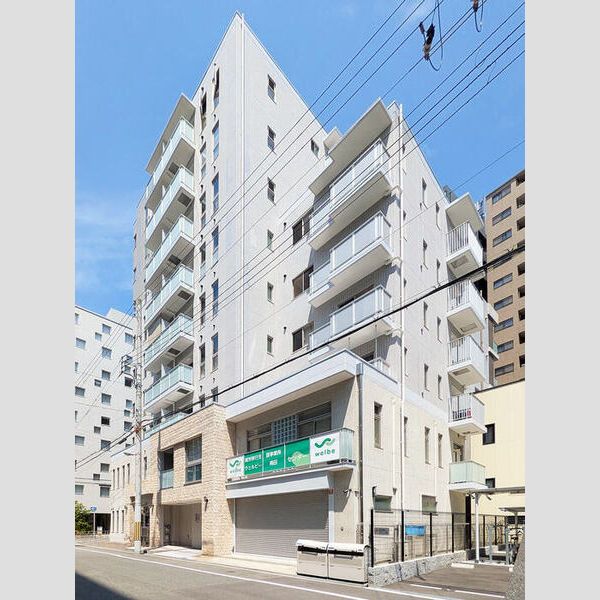 アースブルージュの外観画像