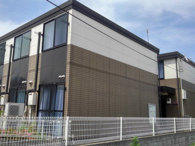 レオパレスカトレアの外観画像