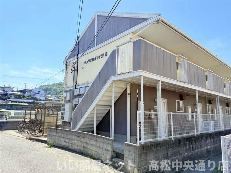 ヘイゼルハイツ B棟の外観画像