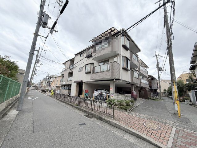 マンション長栄の外観画像