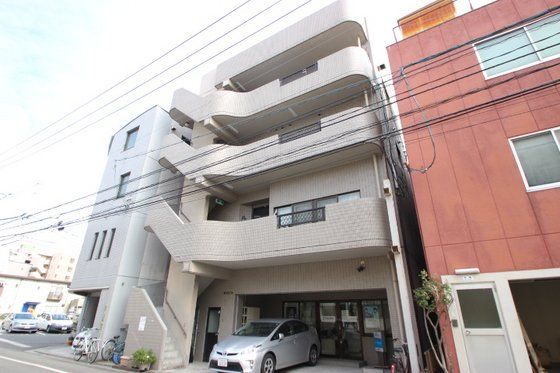 休石ビルの外観画像
