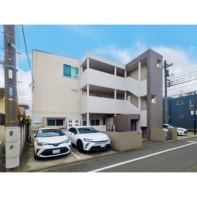 フェリス国立の外観画像