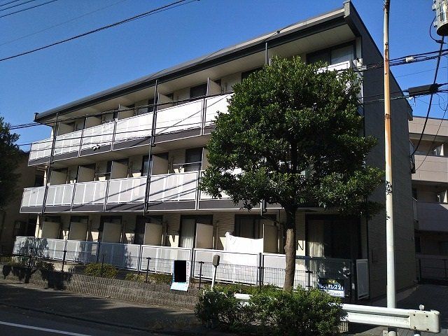 レオパレス春日の外観画像