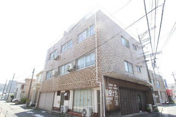 片岡ビルの外観画像