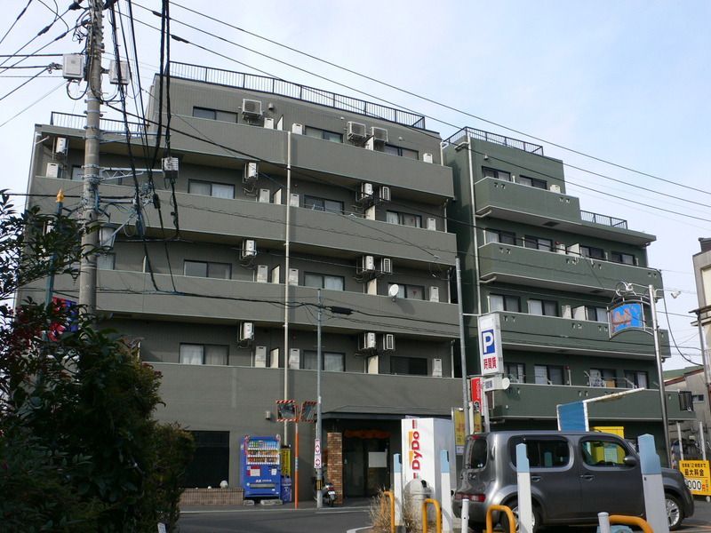 トラットリアK&Mの外観画像