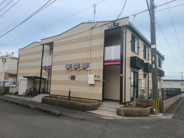 レオパレスサザーランドの外観画像