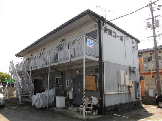 安田コーポ2号棟の外観画像
