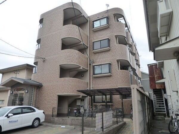 カーサフェリーチェ(小牧店)の外観画像