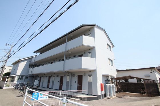 リベラル三野の外観画像