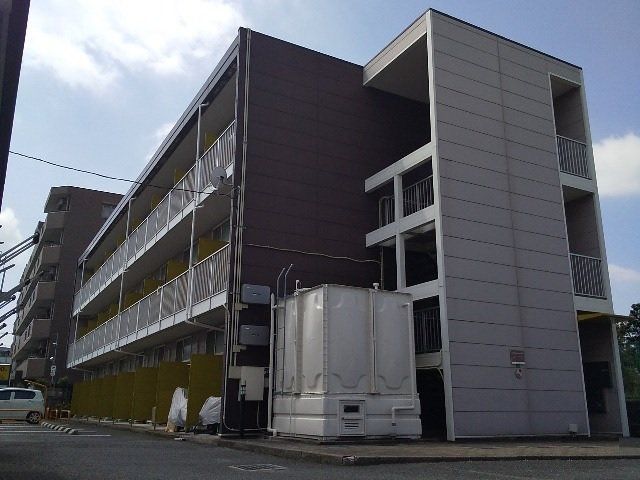 レオパレスエル2001の外観画像
