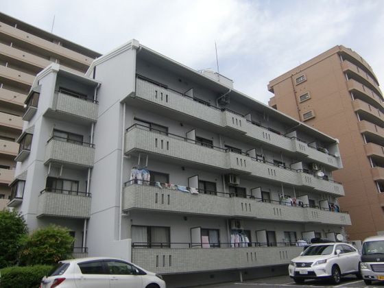 ロイヤルハウス西霞の外観画像
