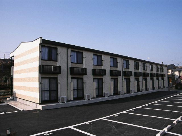 レオパレスラ フォレスタの外観画像