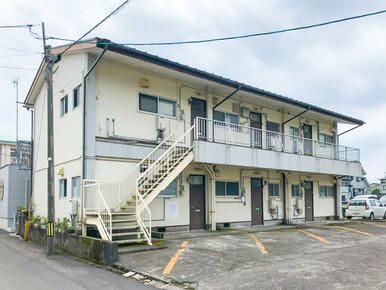西山アパートの外観画像
