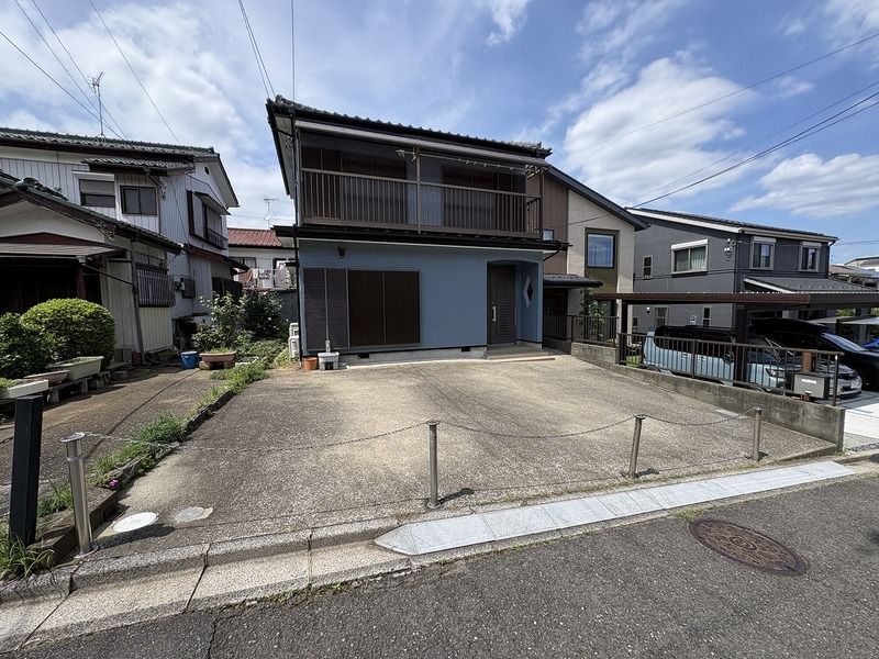 仲町一丁目貸家の外観画像