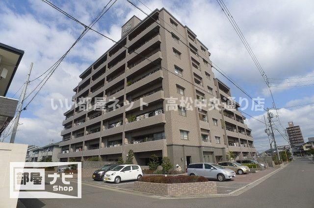 ロイヤルガーデン伏石の外観画像