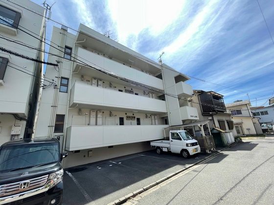 カルチェ吉信の外観画像