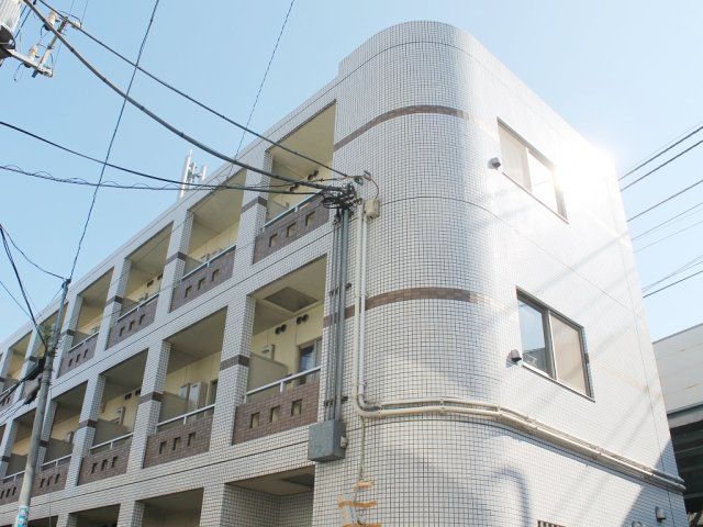 スチューデントハイツ代々木上原の外観画像
