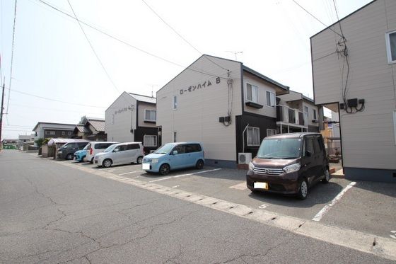 ローゼンハイムB棟の外観画像