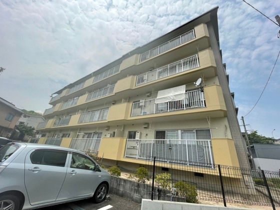 鳥本マンションの外観画像