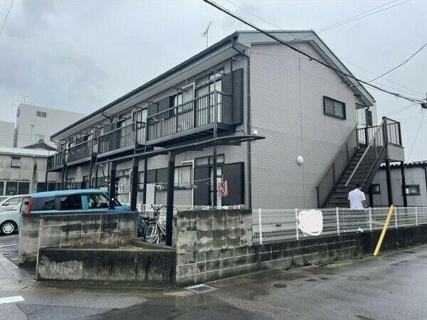 グルニエール師勝の外観画像