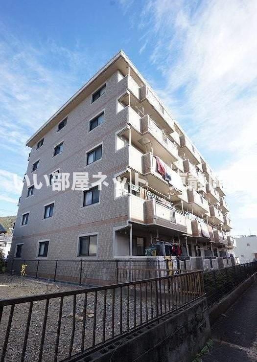 マンション翡翠の外観画像