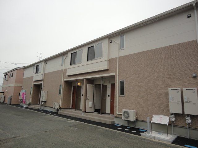 ファミリアの外観画像