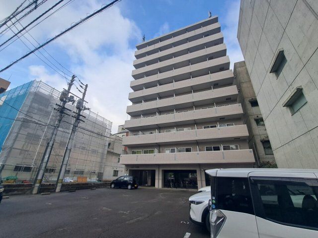 カローラ東雲の外観画像